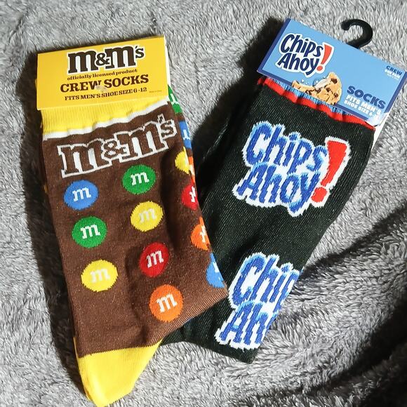 Odd Sox New Novelty M&Ms and Chips Ahoy crew socks - Picture 4 of 9